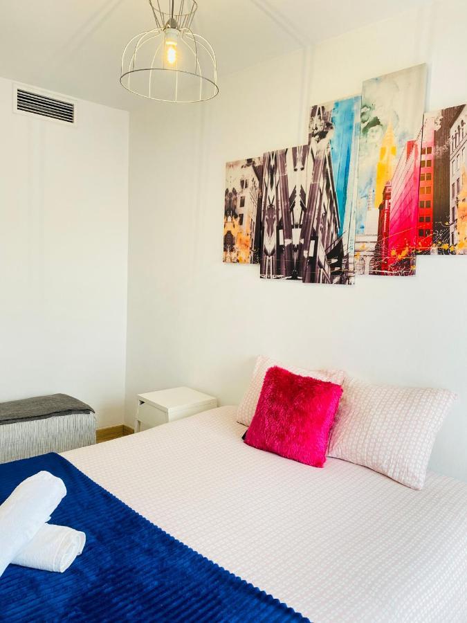 Betis A La Orilla Del Guadalquivir & Vistas A La Giralda Apartman Sevilla Kültér fotó
