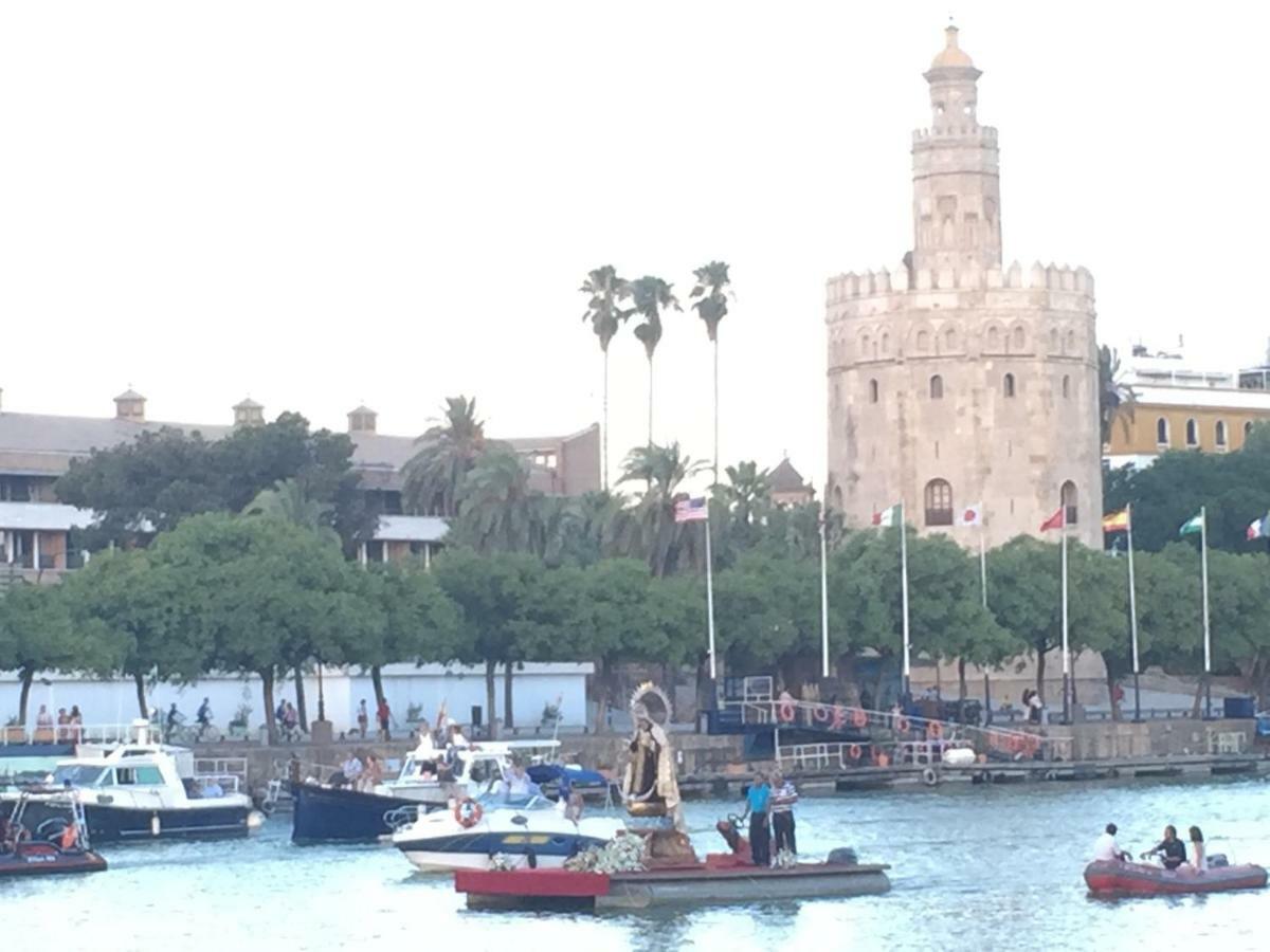 Betis A La Orilla Del Guadalquivir & Vistas A La Giralda Apartman Sevilla Kültér fotó